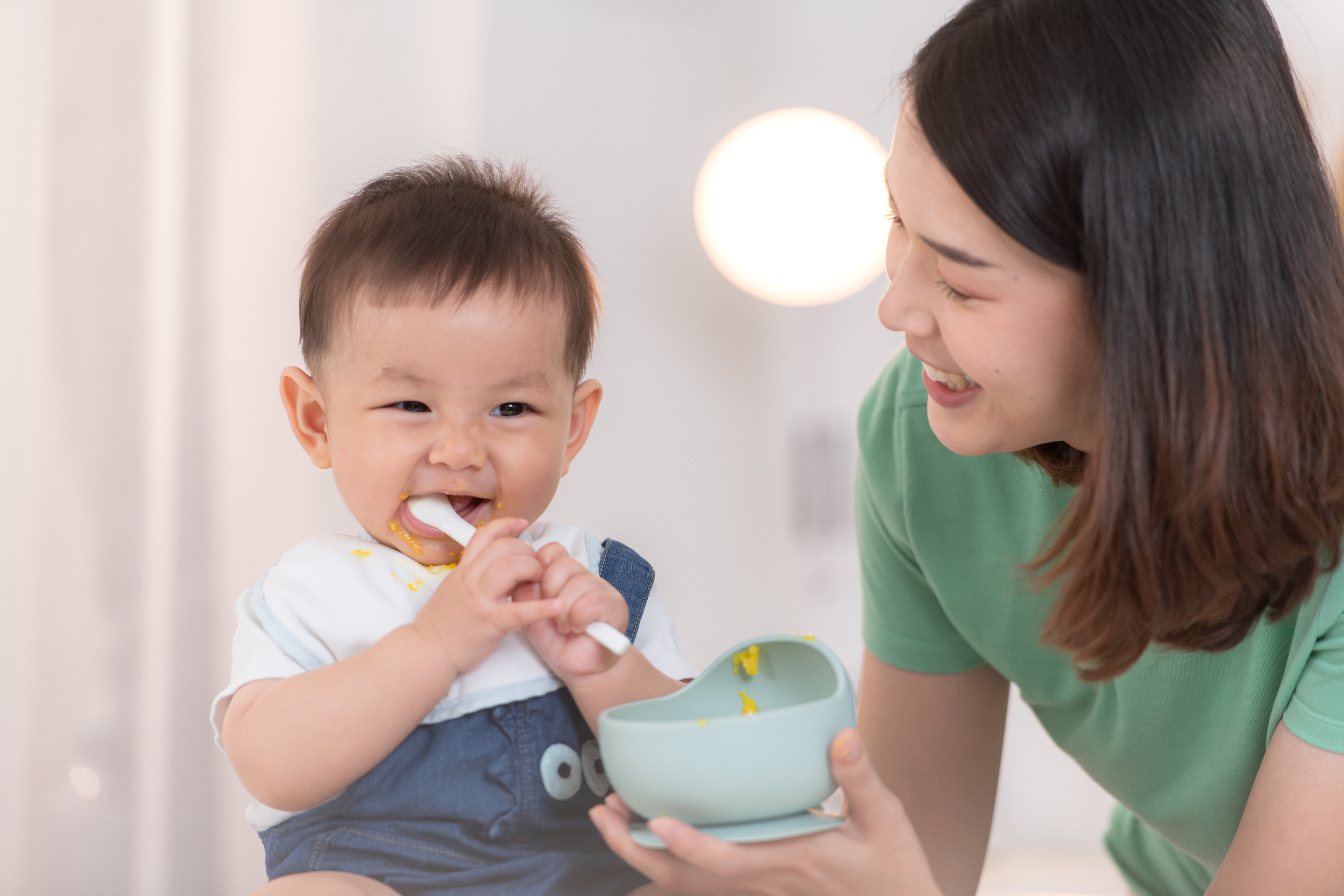 Mitos dan Fakta Prebiotik: Makanan Bakteri Baik di Usus yang Diperoleh dari Nutrisi si Kecil